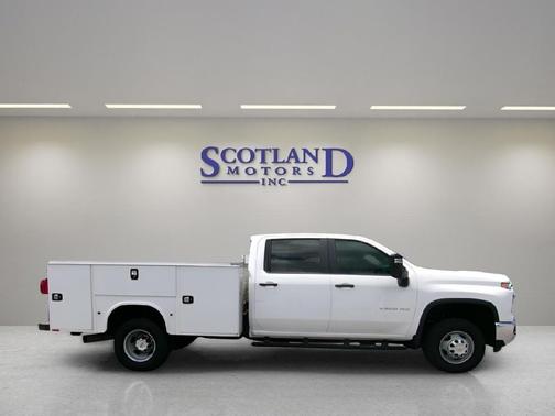 2024 Chevrolet Silverado 3500 WT