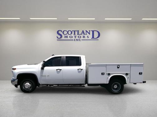 2024 Chevrolet Silverado 3500 WT