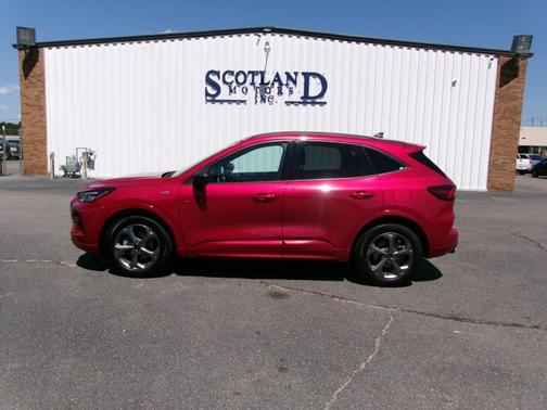 2024 Ford Escape ST-Line