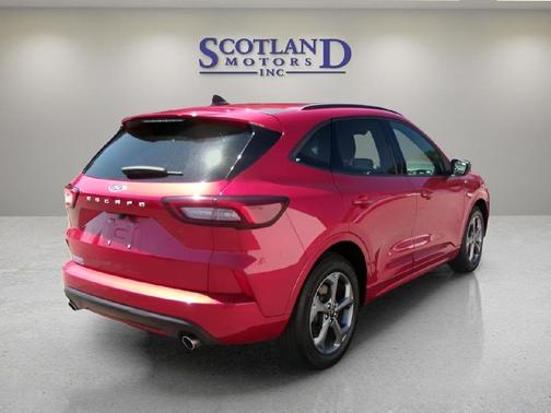 Rapid Red Metallic Tinted Clearcoat 2024 Ford Escape ST-Line