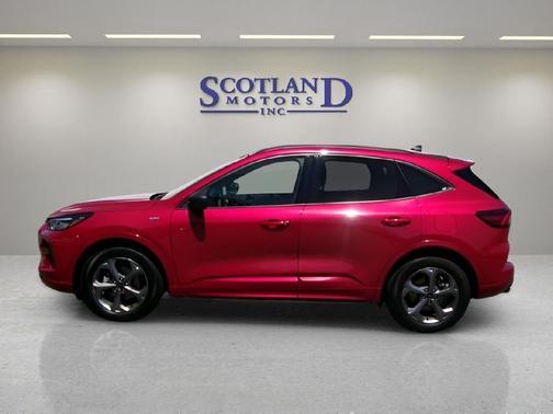 Rapid Red Metallic Tinted Clearcoat 2024 Ford Escape ST-Line