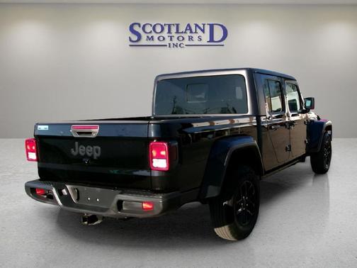 2023 Jeep Gladiator Sport S