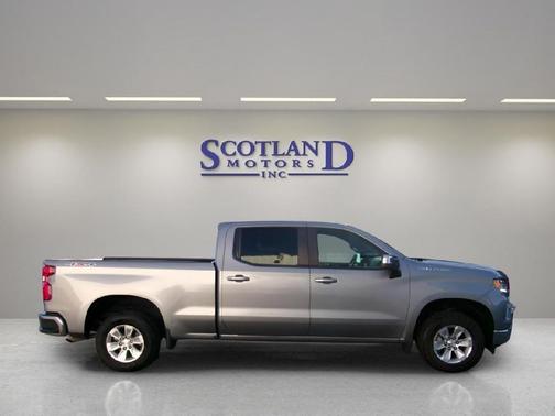 SILVER 2023 Chevrolet Silverado 1500 LT