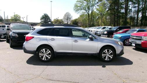 Ice Silver Metallic 2019 Subaru Outback 2.5i Limited