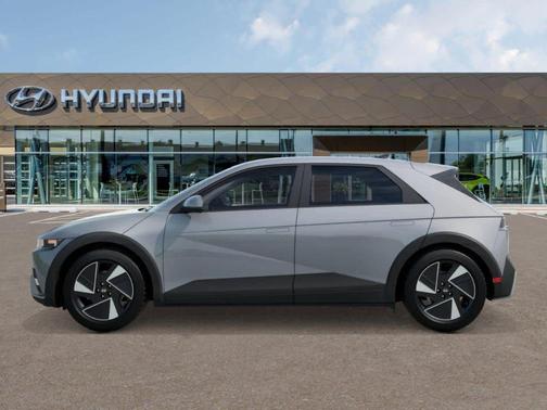 2026 Hyundai IONIQ 5 SE