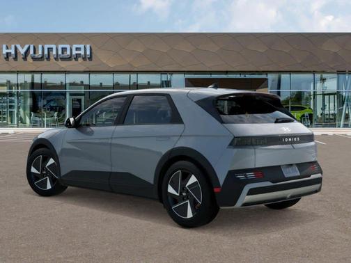 2026 Hyundai IONIQ 5 SE