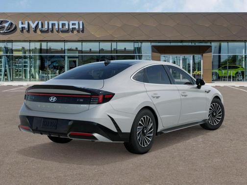 2026 Hyundai SONATA Hybrid SEL