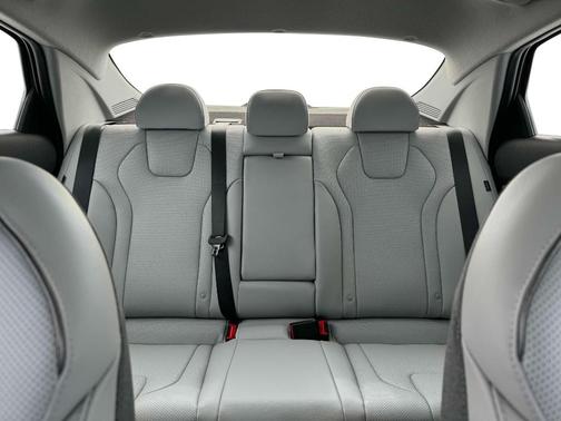 2025 Hyundai ELANTRA HEV Limited