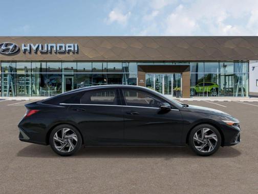 2025 Hyundai ELANTRA HEV Limited