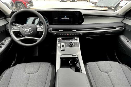 2025 Hyundai PALISADE SE
