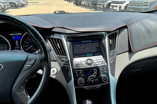 2013 Hyundai SONATA Hybrid Limited