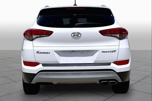 Dazzling White 2017 Hyundai TUCSON Sport