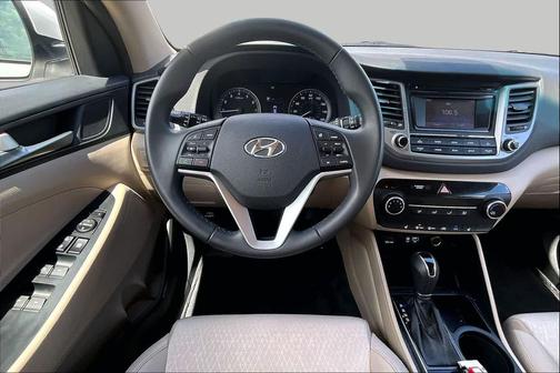 Dazzling White 2017 Hyundai TUCSON Sport