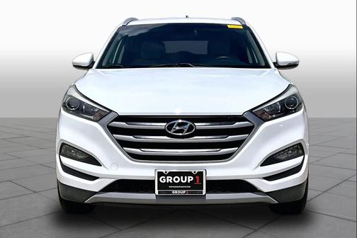 Dazzling White 2017 Hyundai TUCSON Sport