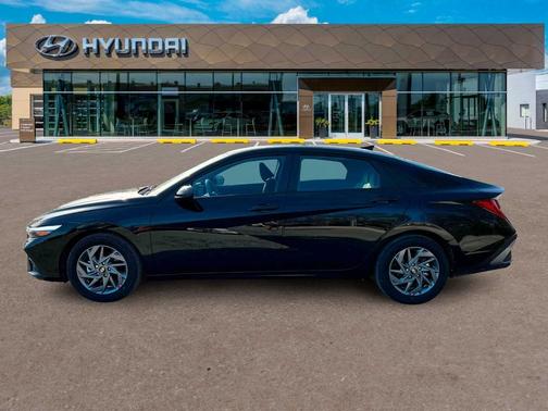 2025 Hyundai ELANTRA HEV Blue