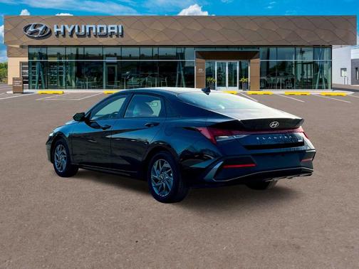 2025 Hyundai ELANTRA HEV Blue