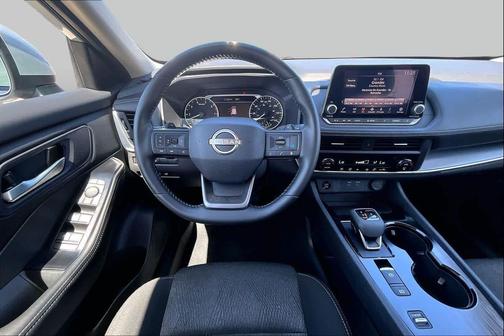 Brilliant Silver Metallic 2025 Nissan Rogue SV