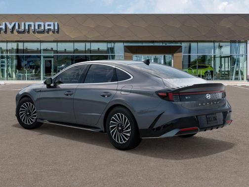 2025 Hyundai SONATA Hybrid SEL