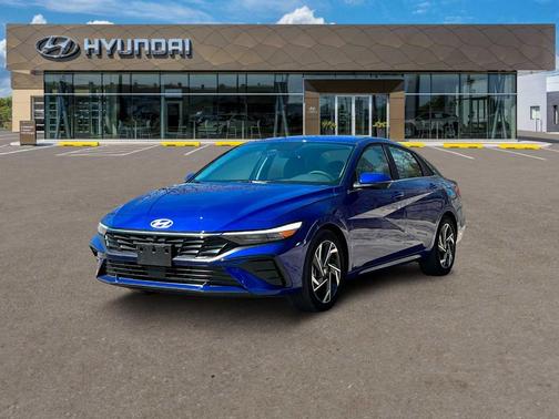 2025 Hyundai ELANTRA Limited