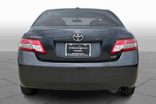 2010 Toyota Camry LE