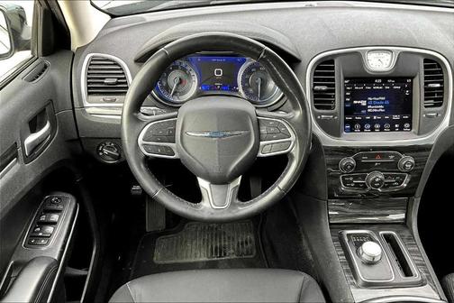2019 Chrysler 300 Touring