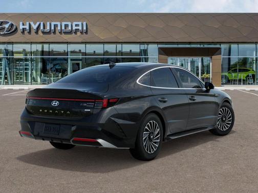 2025 Hyundai SONATA Hybrid Limited