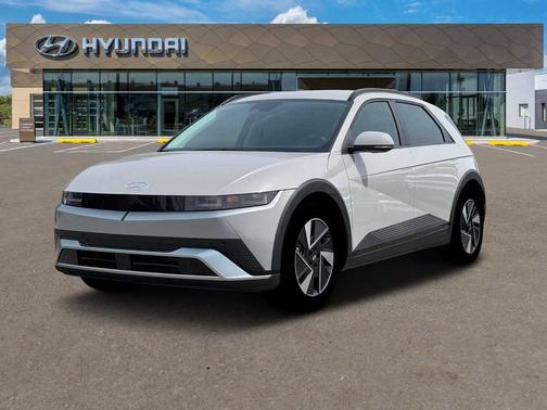 2025 Hyundai IONIQ 5 SEL