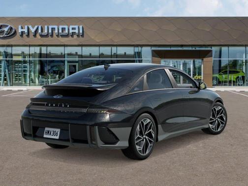 2025 Hyundai IONIQ 6 SEL