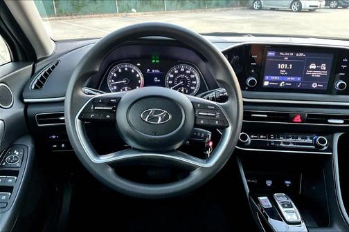 2023 Hyundai SONATA SE