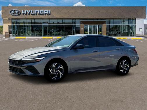 2025 Hyundai ELANTRA HEV SEL