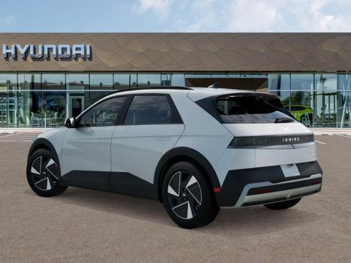 2025 Hyundai IONIQ 5 SEL