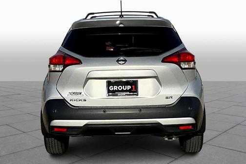 2020 Nissan Kicks SR