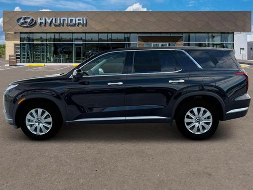 2025 Hyundai PALISADE SE