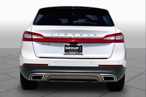White Platinum Metallic Tri-Coat 2018 Lincoln MKX Reserve