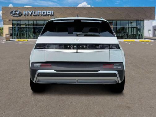 2025 Hyundai IONIQ 5 SEL