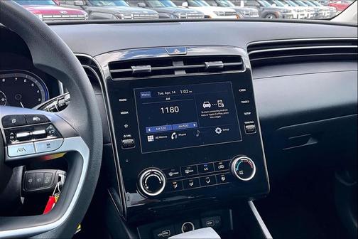 Black Pearl 2024 Hyundai TUCSON SE