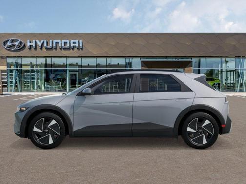 2025 Hyundai IONIQ 5 SEL