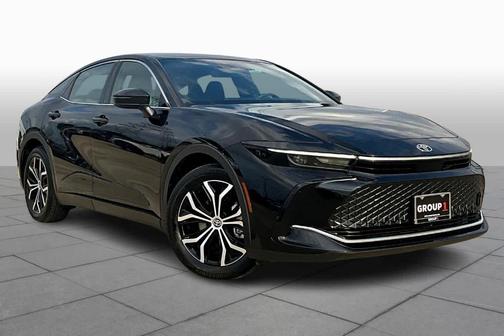 2025 Toyota Crown XLE