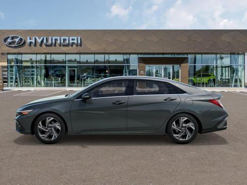 2025 Hyundai ELANTRA Limited