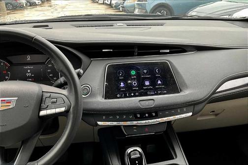 2023 Cadillac XT4 Luxury