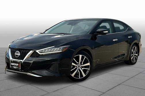 2023 Nissan Maxima SV