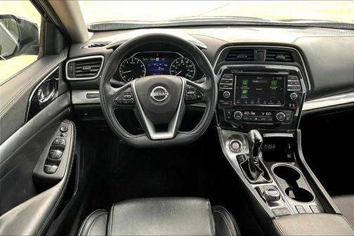 2023 Nissan Maxima SV