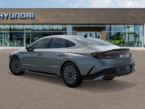 2025 Hyundai SONATA Hybrid Limited