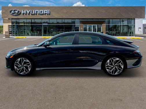 2025 Hyundai IONIQ 6 SEL