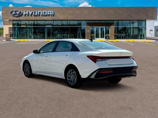 2025 Hyundai ELANTRA HEV Blue