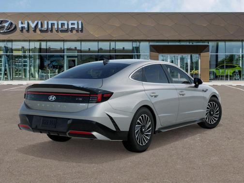 2025 Hyundai SONATA Hybrid SEL