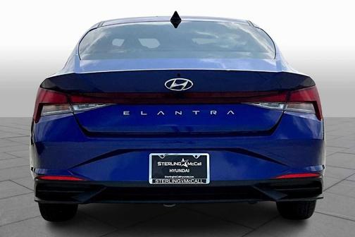 2023 Hyundai ELANTRA SE