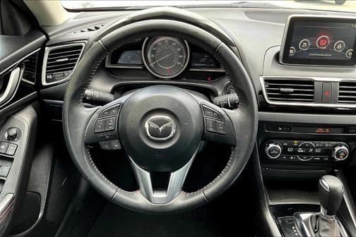 2016 Mazda Mazda3 i Grand Touring