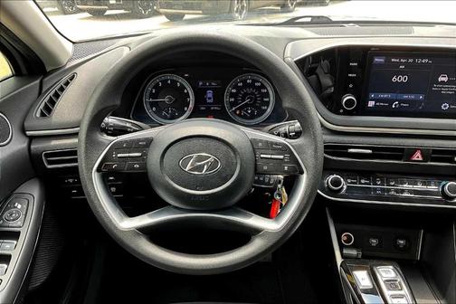 2023 Hyundai SONATA SE