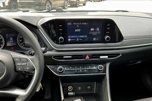 2023 Hyundai SONATA SE